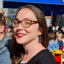 Julie Vanzant's Instagram, Twitter & Facebook