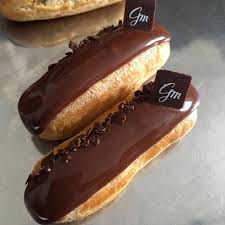 669 Mentions J Aime 11 Commentaires Gilles Marchal Patisserie Gillesmarchal Sur Instagram Eclairoline Chocolat Noi Patisserie Mini Gateau Succulentes