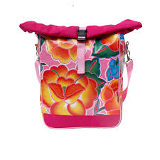 Ikuri Fahrradtasche Wasserdicht Gepacktasche Fur Frauen In Oilcloth Satteltasche Aus Wachstuch Handgemacht Design Tehuana Bags Diaper Bag Bicycle Panniers