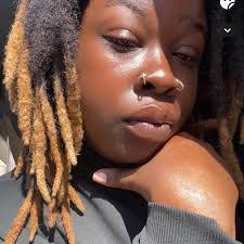 Diane Shear's Instagram, Twitter & Facebook