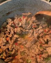 18 Begenme 0 Yorum Instagram Da Bolca Baharat Acieksiilezzetlerr Sebzeli Kusbasi Dana Et Sote Malzemeler 1 Kg Kusbasi Dana Food Beef Meat
