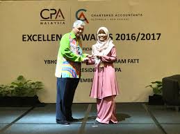 Malaysian institute of accountants ( mia ) er paraplyorganet for regnskapsyrket i malaysia. Hasyudeen A New Accountant In The Family