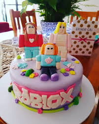 Inspirations for cake designs for girls, recipes, where to buy the best princess cake online, and just a whole lot of fabulous birthday cakes for young girls, best present guide has it all. 27 Best Roblox Cake Ideas For Boys Girls These Are Pretty Cool