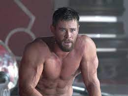 Chris Hemsworth Says Actors Who Bodybuild Aren T Taken As Seriously