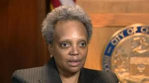 Reporters out of chicago are alleging that democratic mayor lori lightfoot is now only granting interviews to journalists of color. Chicago Mayor Lori Lightfoot Addresses Botched Police Raids And Anjanette Young Case Cbs News