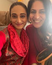 Ajit Salvi's Instagram, Twitter & Facebook