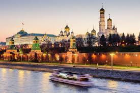 The Moscow Kremlin Is So Old It Was Founded In Highlights Of Moscow Nizhny Novgorod And St Petersburg 10 Days Kimkim