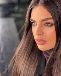 One of my favorite humans took these pictures ♥️ He says that's what he  sees @marcanthony