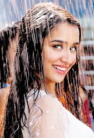 We want to know everything about our favourite celebrities. Easy And Beautiful Medium Length Hairstyles For Ladies Page 17 Of 20 Fashion Bollywood Actress Bikini Shraddha Kapoor Shraddha Kapoor Cute