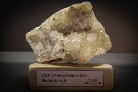 Il vous aidera à choisir celui ou celle. Des Mineraux Du Puy De Dome Blognature Fr