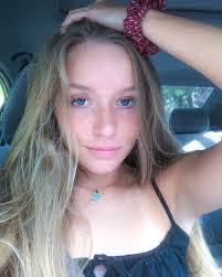 Alissa Haddad's Instagram, Twitter & Facebook