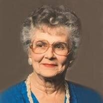 Maxine Holt Obituary