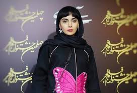 تاریخ و زمان وبگردی؛ عکس‌ تازه و شیک مهشید جوادی با تغییرات زیاد در تیپ و چهره اش