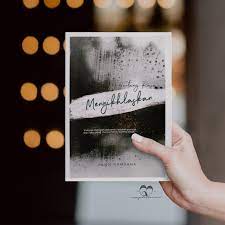 Buku bersabar dalam penantian adalah buku yang menceritakan tentang proses dari sebuah penantian dan kemana penantian itu akan berlabuh. Panji Ramdana Pdf