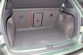 Interieur Ateca 2016 Finition Des Plastiques Volume De Coffre Et Habitabilite