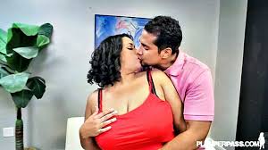 Vylette Vonne And Her Pick Up Turn Into A Sexual Encounter - XXXBP