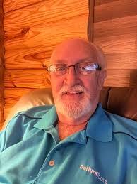 Robert Heider's Instagram, Twitter & Facebook