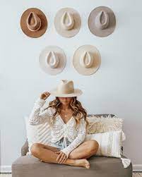 The Best Websites To Shop For Women S Hats Nicole Neissany Neutral Style Travel Blogger Boho Chic Hats Neutral Fashion Petite Fashion