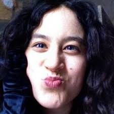 Anna Chatterton (@a_chatterton)