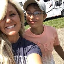 Michelle Fellows's Instagram, Twitter & Facebook