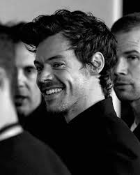 Vanilla, fresh laundry, and the way the earth smells after rain