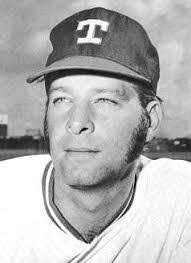 Richard Billings's Instagram, Twitter & Facebook