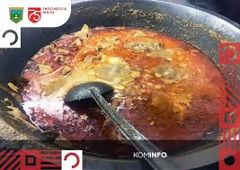 Kedai nasi pak haji marah bukittinggi terkenal akan kelezatan masakan olahan kambingnya yang lezat. Ketupat Gulai Cincang Dakar Kominfo Padang Panjang Facebook