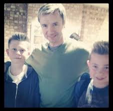 #karen barber #karber #torvill and dean #jayne torvill: Jayne And Chris On Twitter Mjnash6 Saw Christopher Dean And Karen Barber Today Dancingonice Torvillanddean Http T Co S8piqdox0v Nice Meeting You Boys