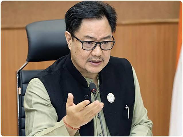 Kiren Rijiju News: जब वे जज थे तब भी उनकी एक खास विचारधारा थी... किस पर और क्यों भड़क गए किरेन रिजिजू? - News18 हिंदी