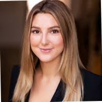 Kelly Doak's Instagram, Twitter & Facebook