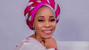 All the latest breaking news on tope alabi. Tope Alabi React To Her Zanku Dance For Viral Video Bbc News Pidgin