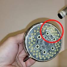 Schluss Mit Verkalkten Duschkopfen Video In 2021 Duschkopf Dusche Erste Hilfe