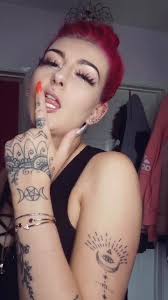 Esther Speller (@estherspeller)