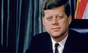 Një dasmë bamirësie për çiftin e pastrehë (FOTO)