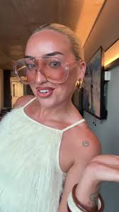 Stylish Holiday Outfit Ideas for Vacation