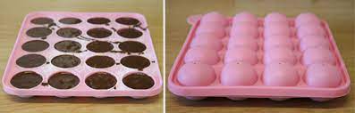 Bake the cake pops in the oven place the pan in the preheated oven and bake for about 20 minutes. How To Make Cake Pops