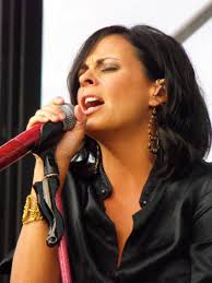 Sara Evans close-up
