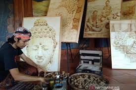 Dia adalah putri pelukis maestro terkenal affandi dari istri pertamanya, maryati. Pelukis Borobudur Eksplorasi Jamu Untuk Melukis Saat Pandemi Covid 19 Antara News