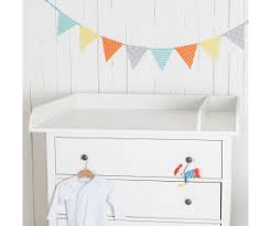 Wenn man seine kinder gleich nach dem baden im badezimmer wickeln möchte, dann ist ein wickeltisch für badewannen ideal dazu geschaffen. Puckdaddy Wickelaufsatz Xxl Rund Trennfach Fur Ikea Hemnes Ab 54 90 Preisvergleich Bei Idealo De