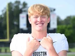 Houston, Collierville win in AAA soccer