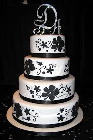 Black Wedding Cake Wedding Cakes Kempenfelt Cakes Barrie Ontario Black And White Wedding Cake Black Wedding Cakes White Wedding Cakes