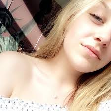 Laura Backe's Instagram, Twitter & Facebook