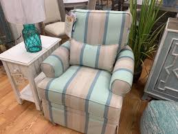 Home furnishings fit for every home at monsoon. Recliners And Swivel Rockers Sunshine Furniture Vero Beach