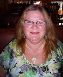 Victoria Squires's Instagram, Twitter & Facebook