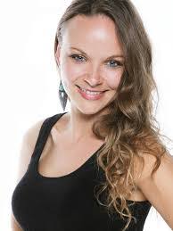 Bernadette Kenyon's Instagram, Twitter & Facebook