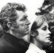 Sharon Tate og Dean Martin bak kulissene på The Wrecking Crew, 1968 :  r/OldSchoolCool