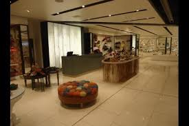4.5 out of 5 stars. Store Gallery House Of Fraser Unveils New Footwear Department Gallery Retail Week
