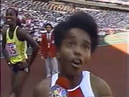 Florence griffith joyner revolutionized women's sprinting. 1988 Olympic Women S 100m Final Florence Griffith Joyner Youtube