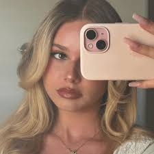 5 Phone Cases To Add To Your Holiday Wishlist