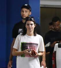Kendall jenner has split from boyfriend ben simmons, with sources saying she binned him so she could go back to being in fun mode with her aussie basketball star ben. Kendall Jenner Splits From Boyfriend Ben Simmons So She Can Go Into Fun Mode